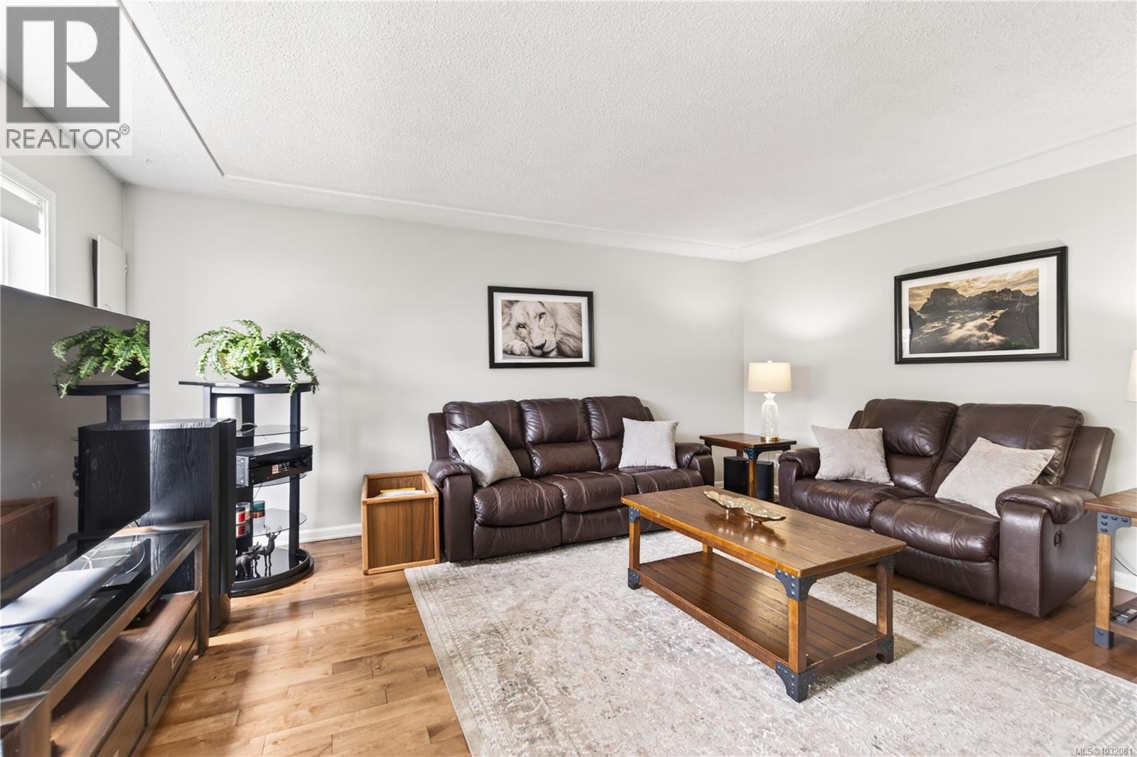 2071 East Wellington Dr