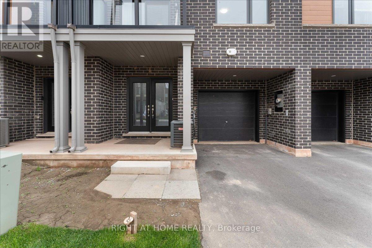 52 DRYDEN LANE
