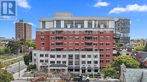 #PH804 - 320 MCLEOD STREET Ottawa ON K2P1A3