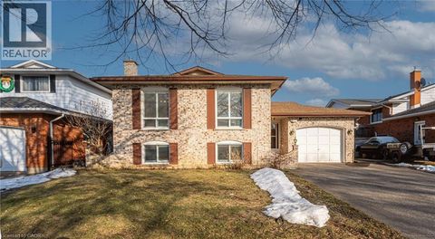 14 EAGLESON Drive St. Catharines ON L2M7J4