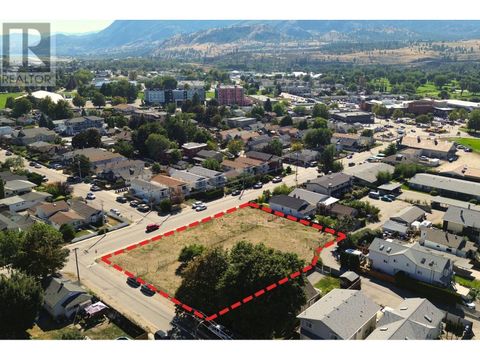 535/549 WADE Avenue Penticton BC V2A1V6