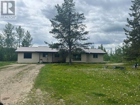 14305 Twp Rd 554 Rural Yellowhead County AB T7E3Y6