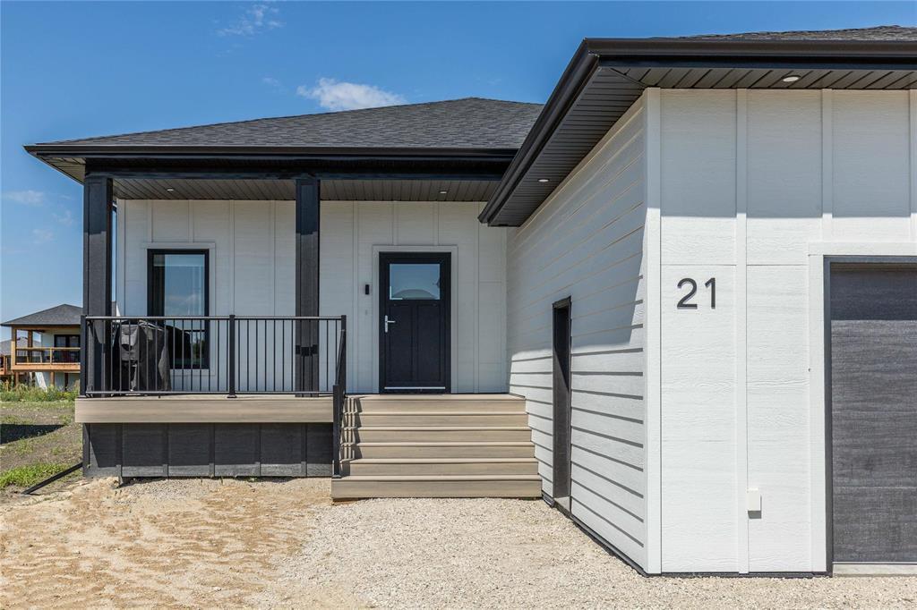 21 Parkside Crescent