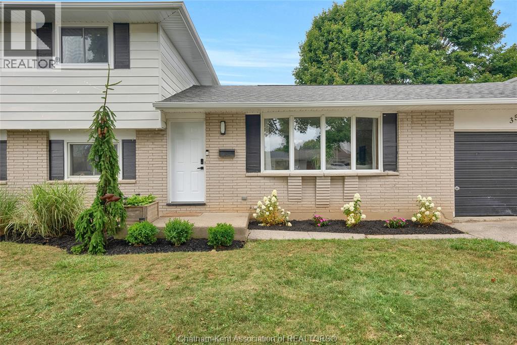 35 Peterborough DRIVE