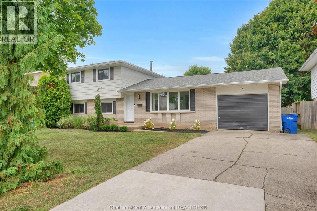 35 Peterborough DRIVE