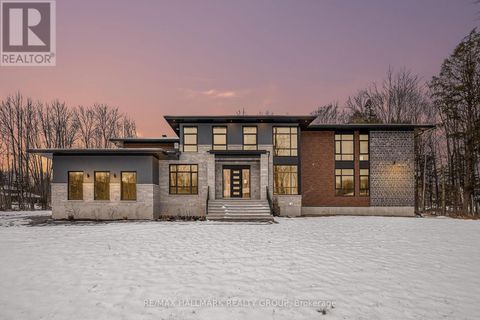 132 ROBERT TAITE DRIVE Ottawa ON K4C1A9