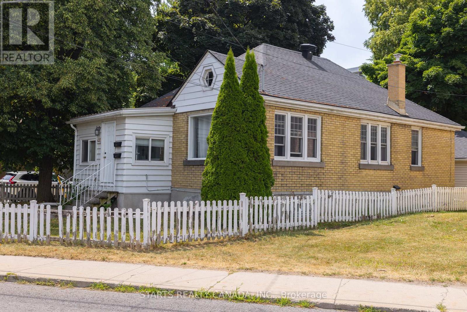420 MACDONNELL STREET