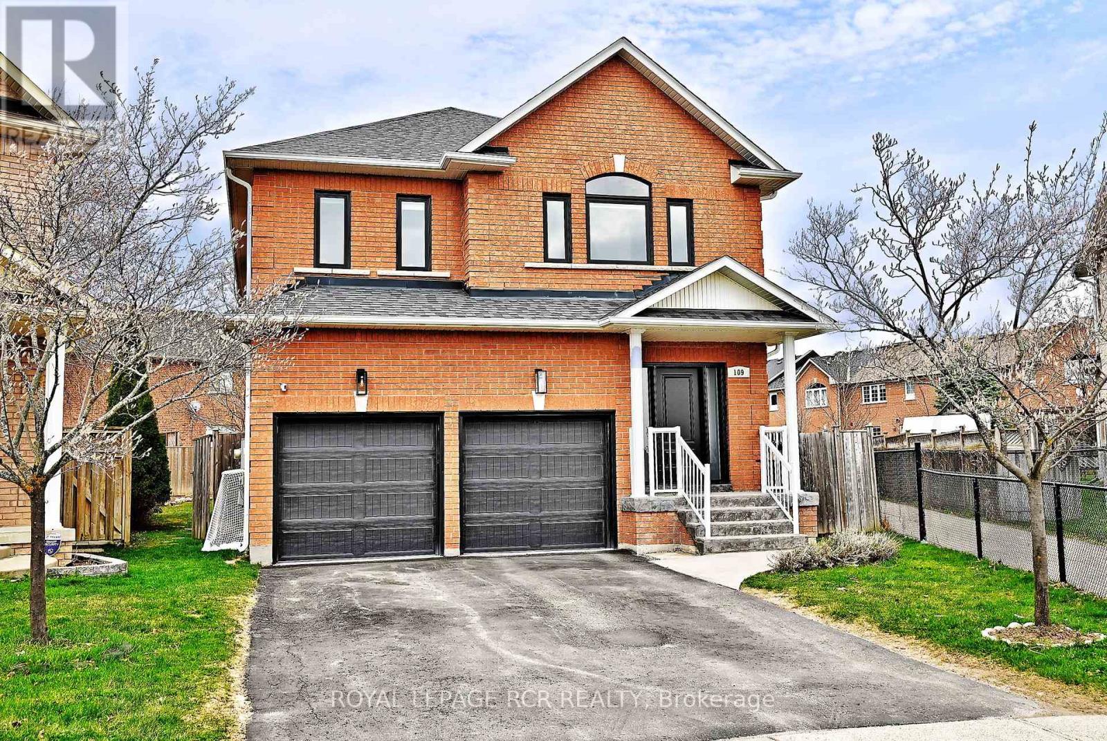 109 WOODBURY CRESCENT