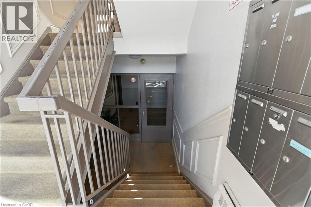 264 OAKDALE Avenue Unit# 102