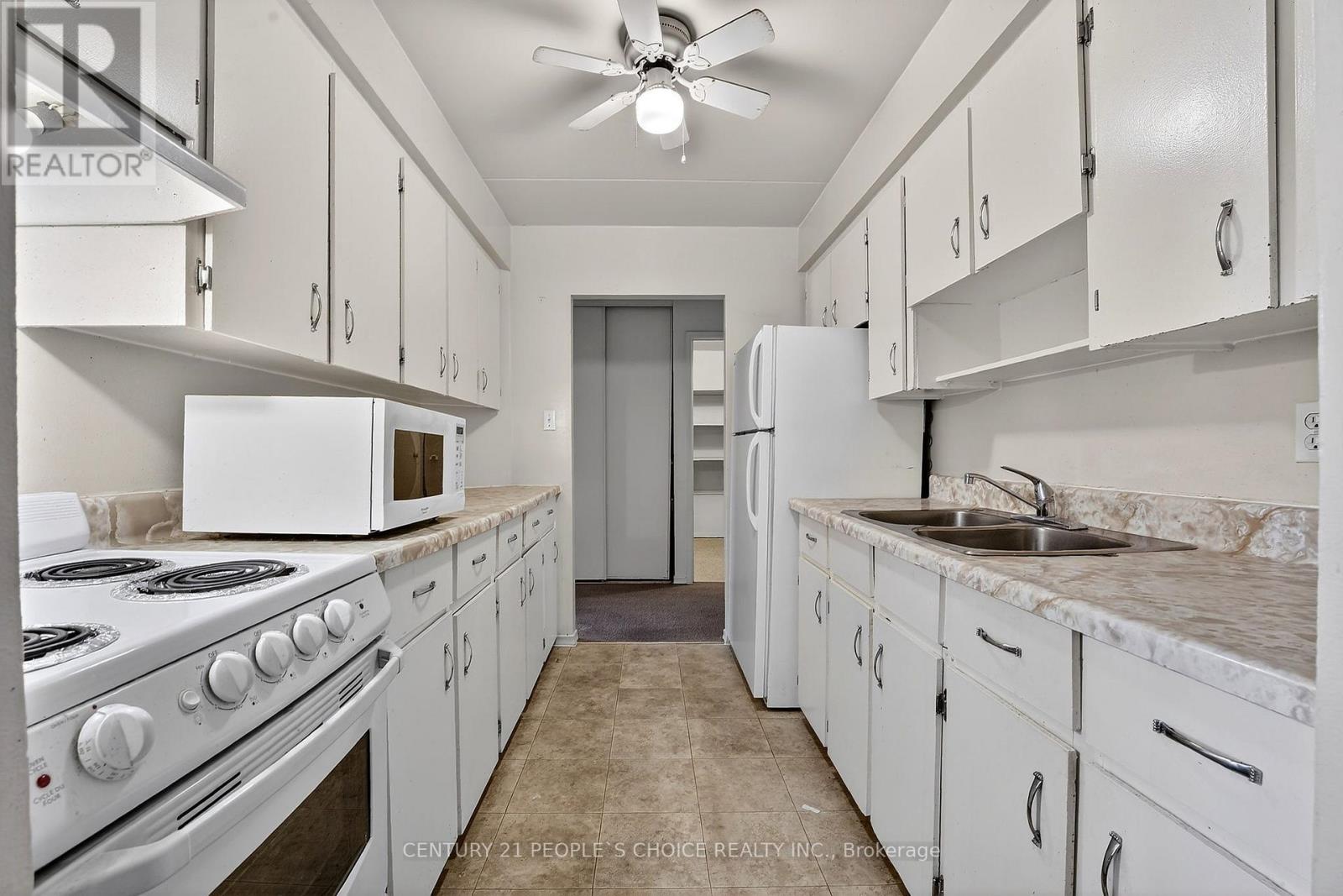 210 - 72 MAIN STREET E