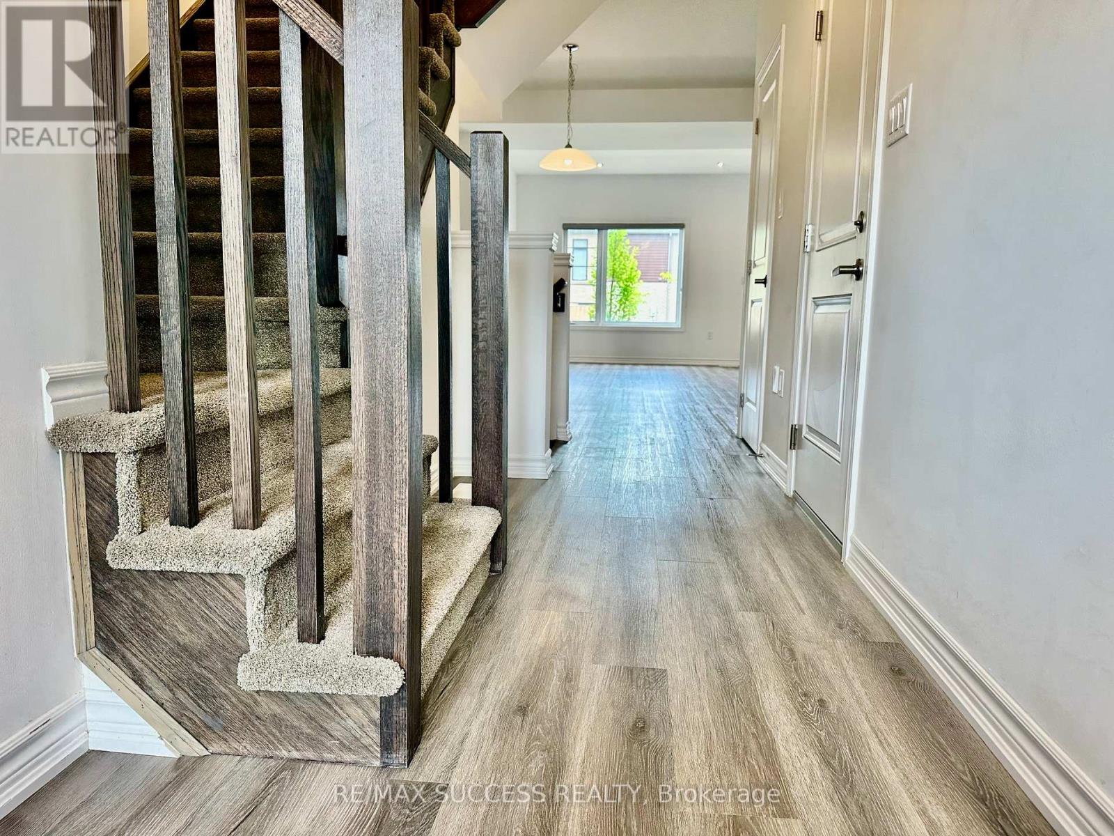 22 - 461 BLACKBURN DRIVE