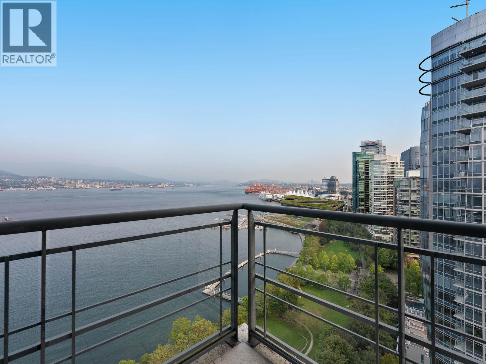 2502 323 JERVIS STREET