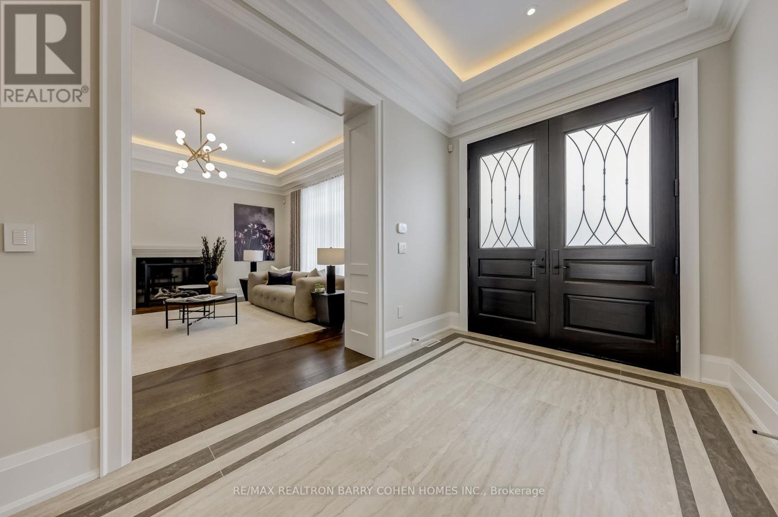 189 OLD YONGE STREET