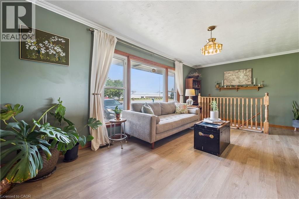 1065 ERIE Street - Photo 4