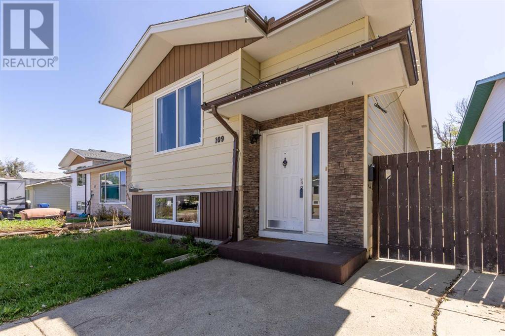 109 Cayuga Crescent W