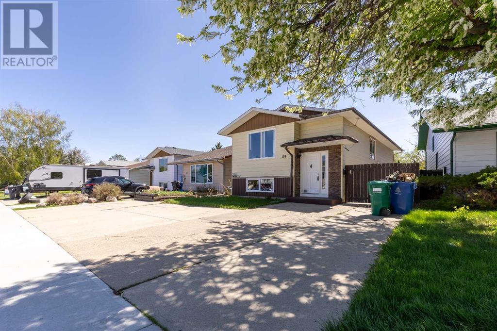 109 Cayuga Crescent W