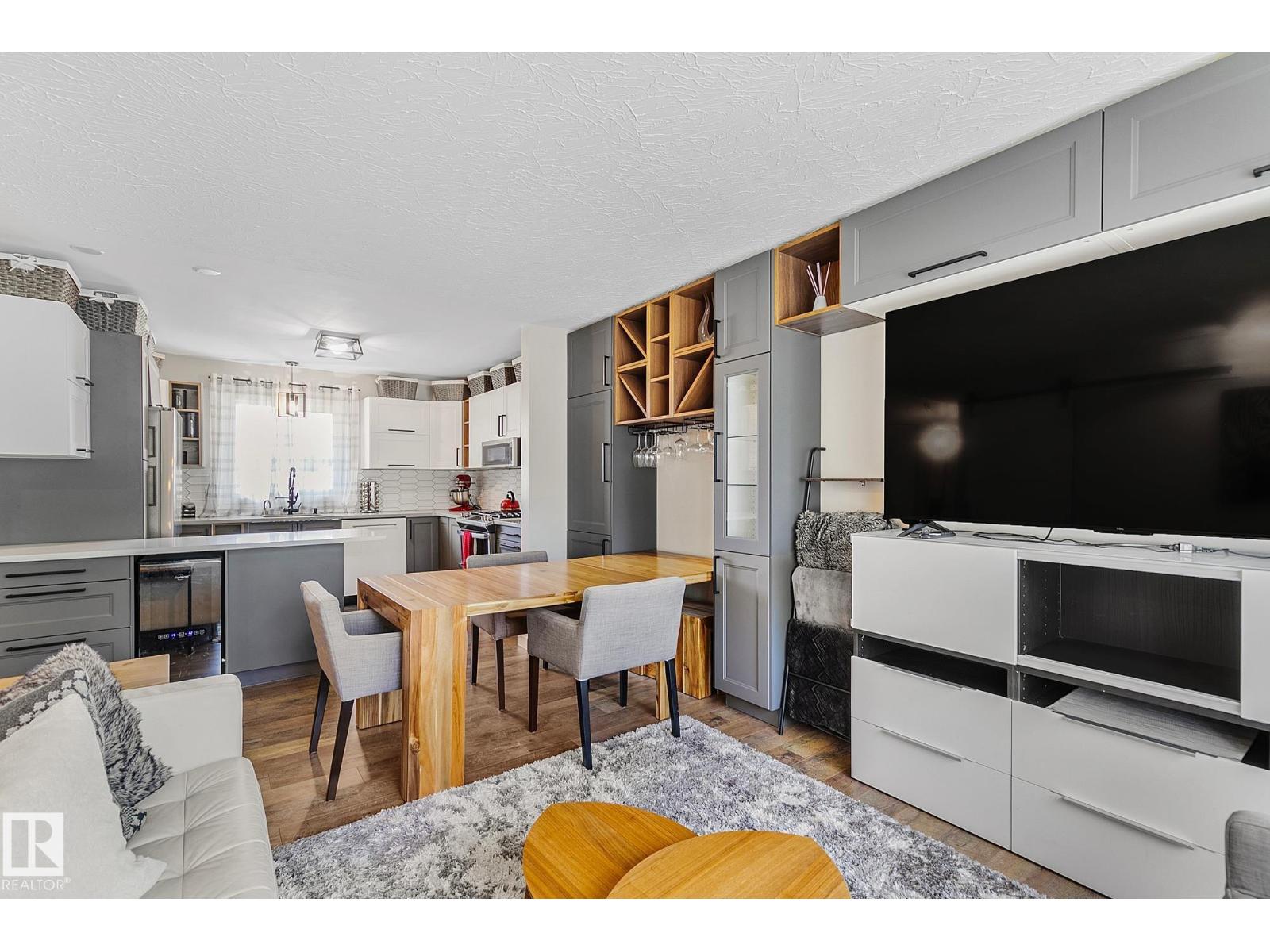 7531 76 AV NW
