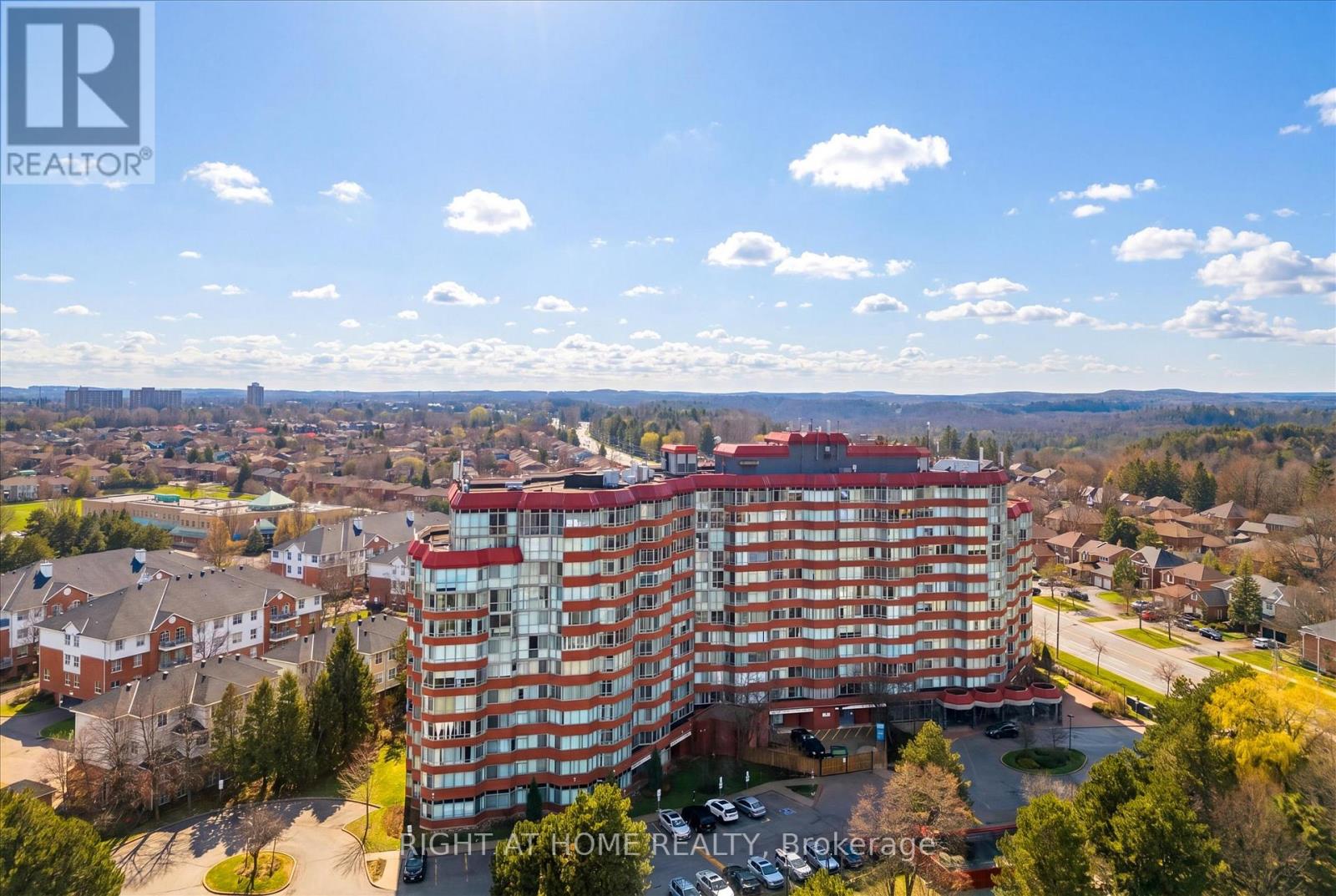 824 - 11753 SHEPPARD AVENUE E