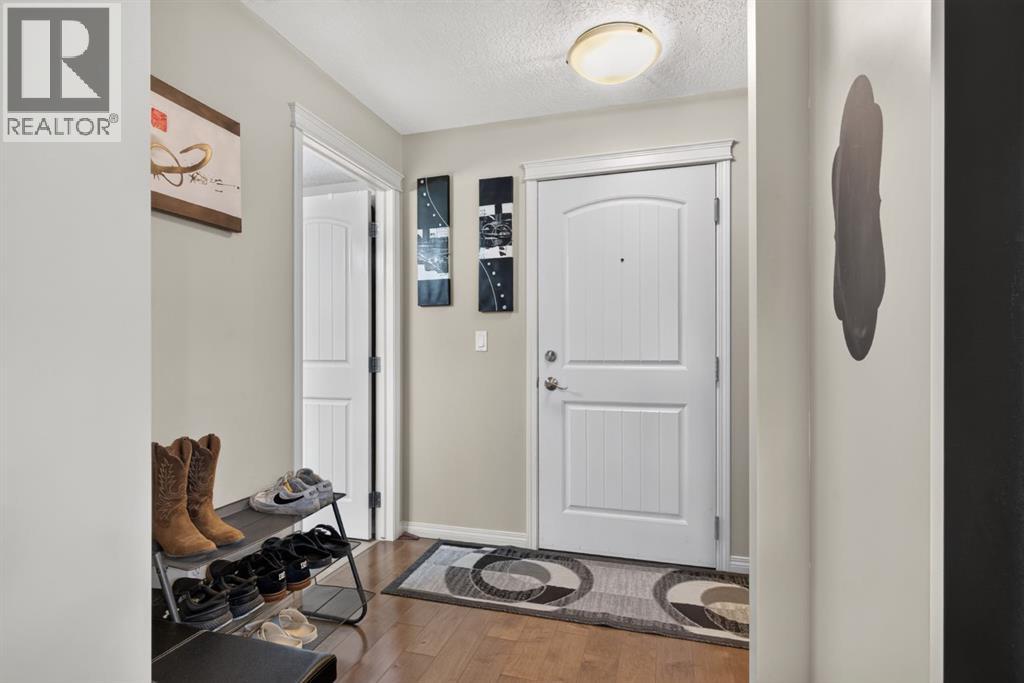 204, 406 Cranberry Park SE