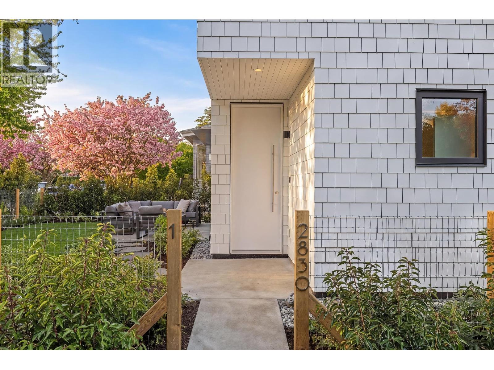 1 2830 MUSQUEAMVIEW STREET