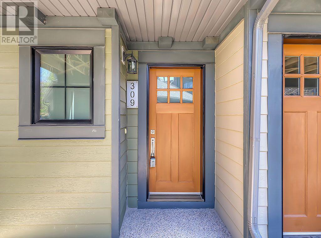309 Ascot Circle SW