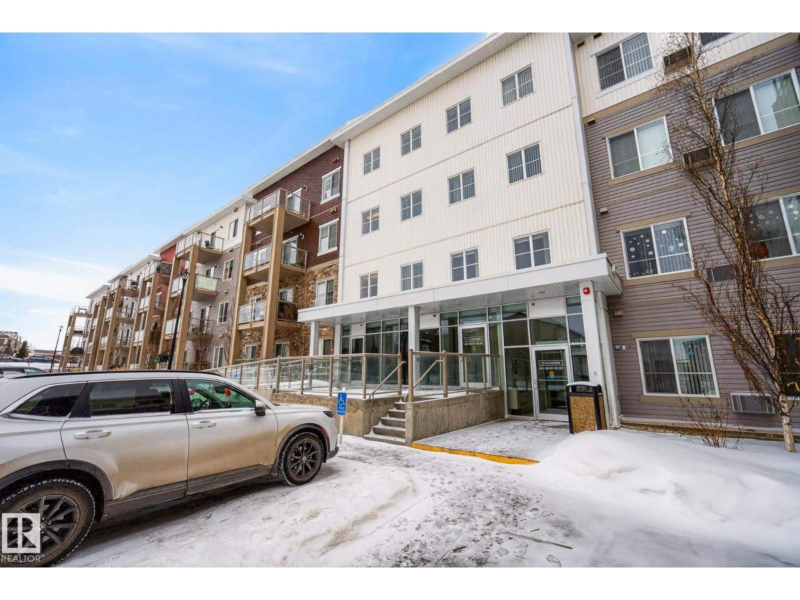 #206 812 WELSH DR SW