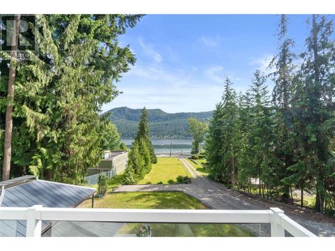 2524 Blind Bay Road Blind Bay BC V0E1H1