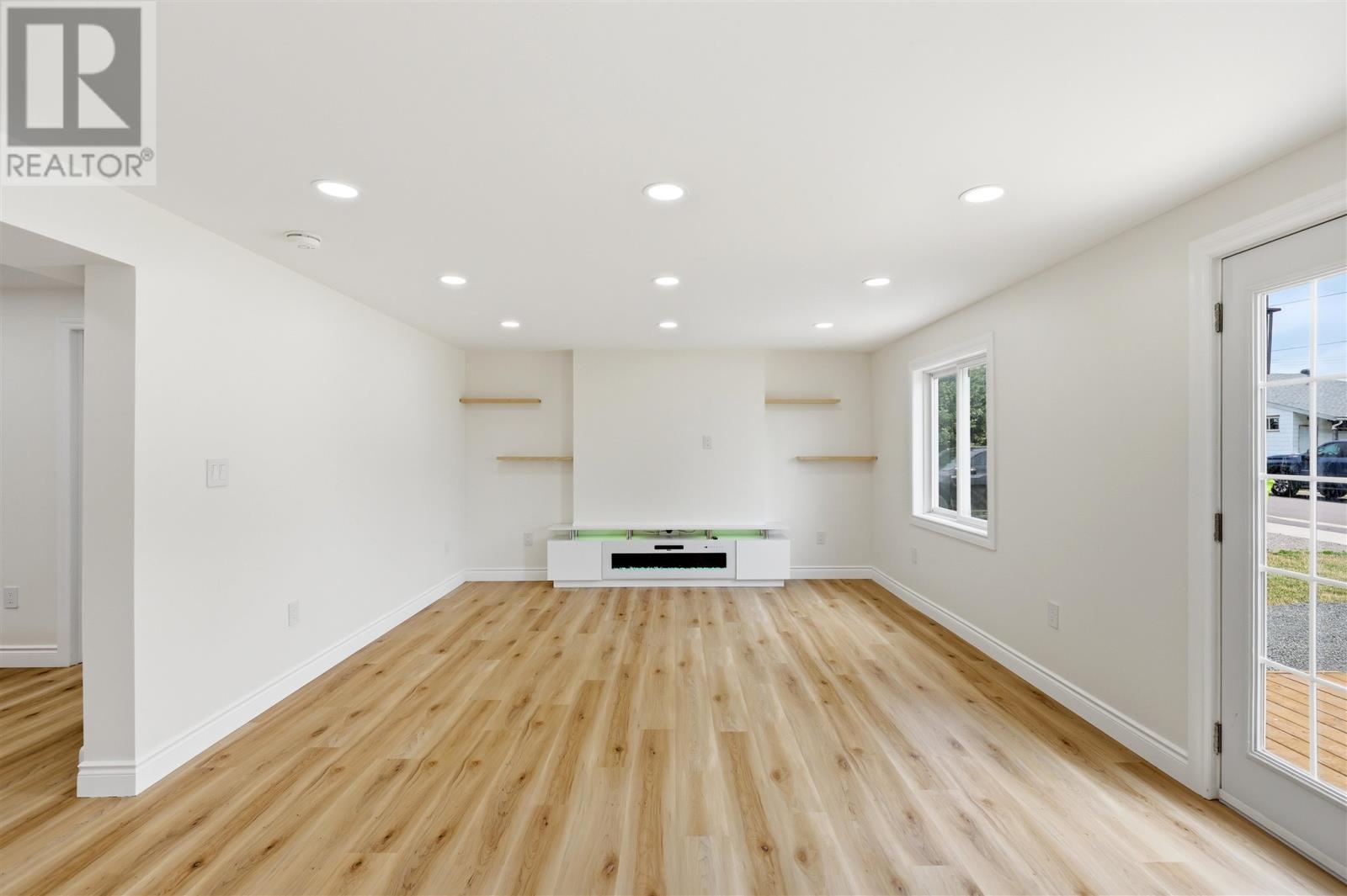 27 Blake AVE - Photo 3