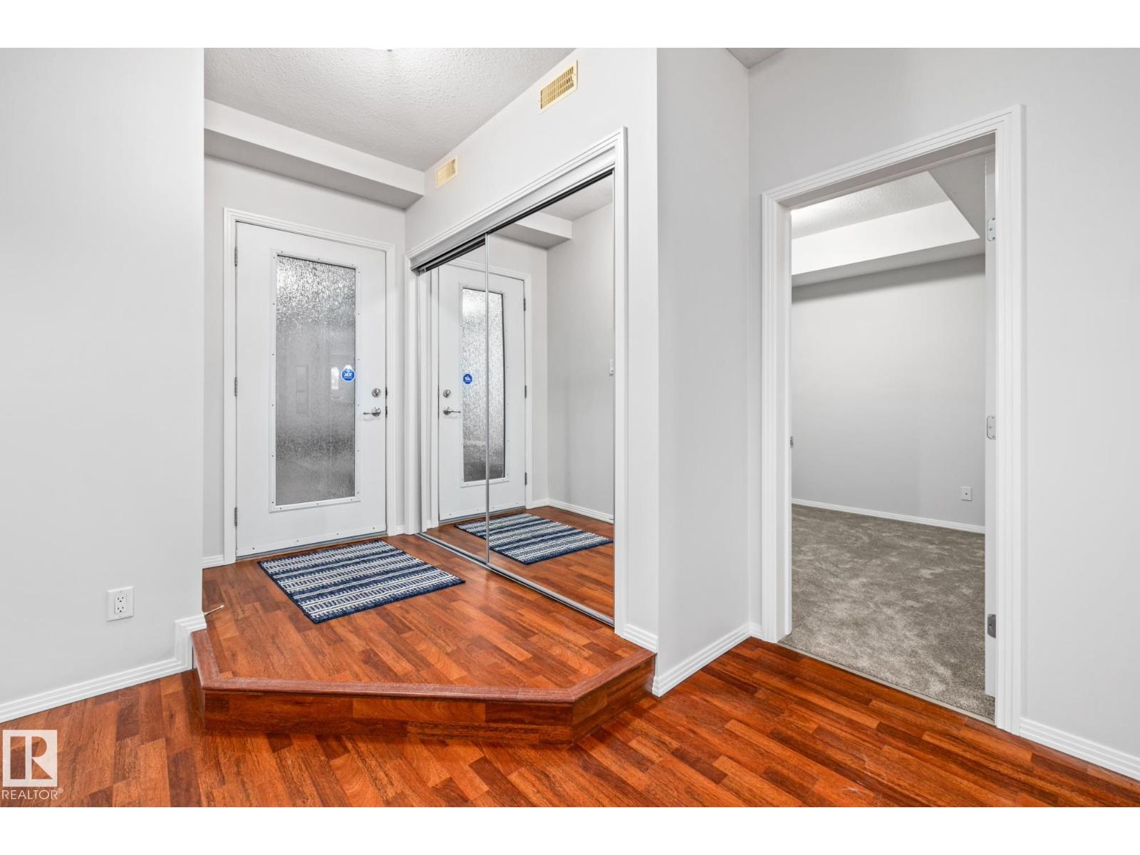 #127 4831 104A ST NW