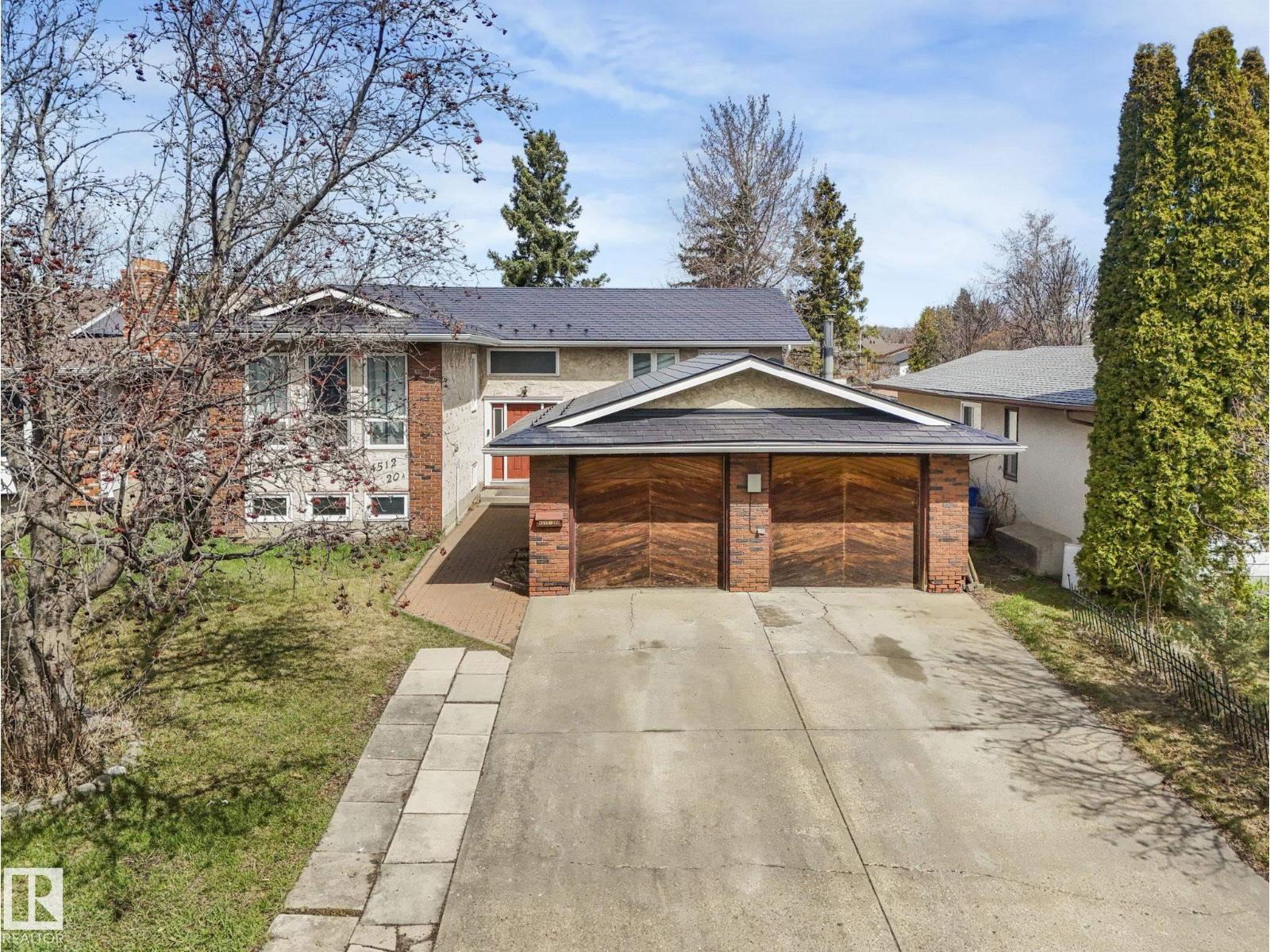 4512 20A AV NW