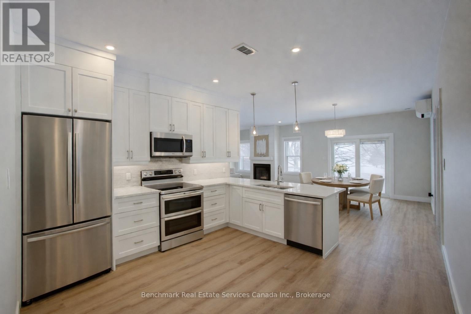 38 - 1182 QUEEN STREET