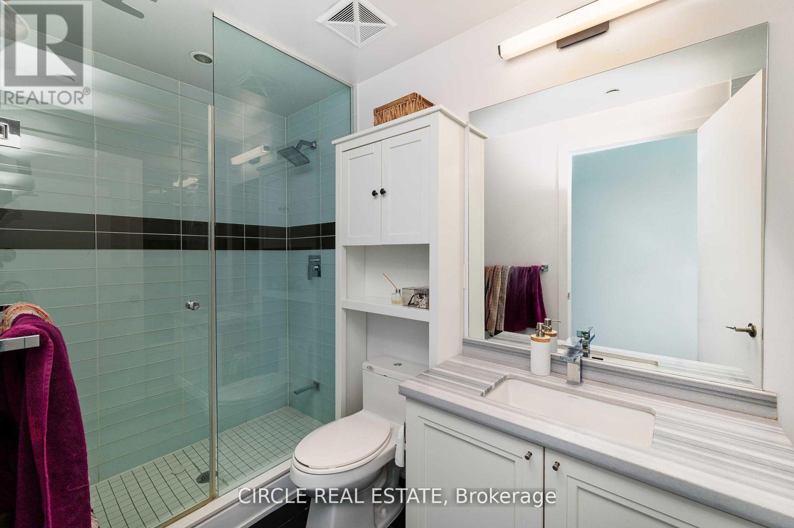 PH04 - 4011 BRICKSTONE MEWS ROAD
