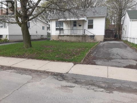 84 CARLETON STREET Kingston (East of Sir John A. Blvd) ON K7K4G1