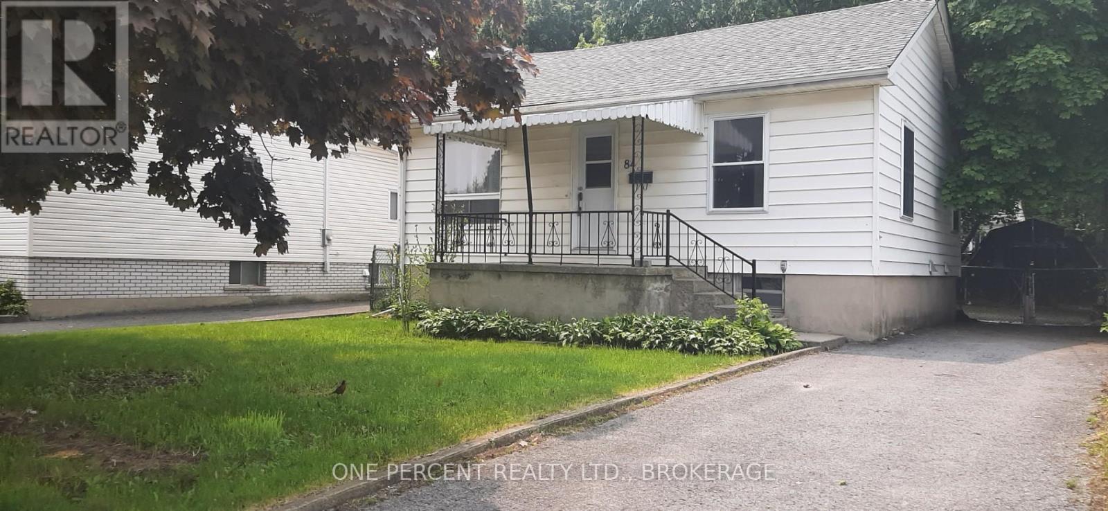 84 CARLETON STREET