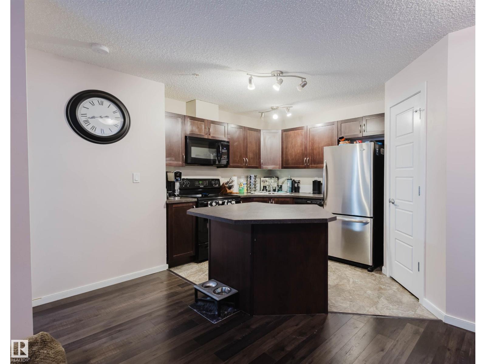 #108 396 SILVER BERRY RD NW