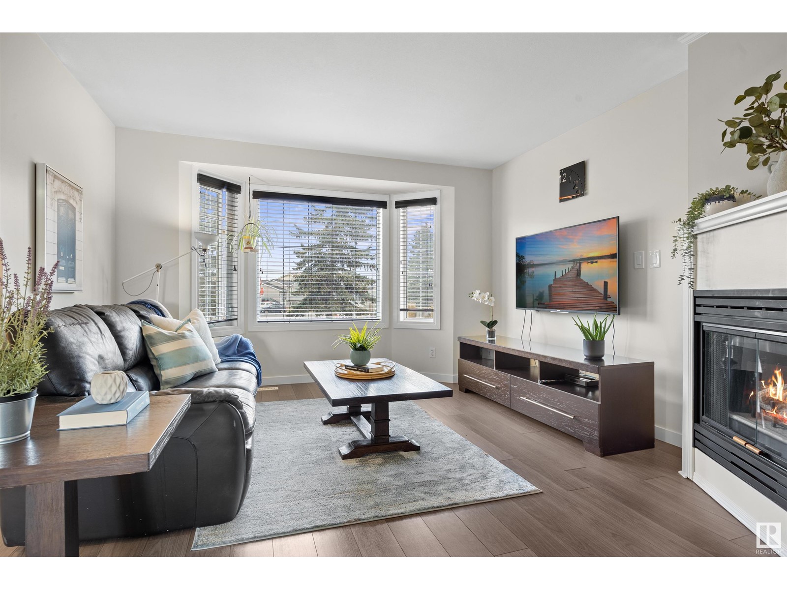 #10 3645 145 AV NW