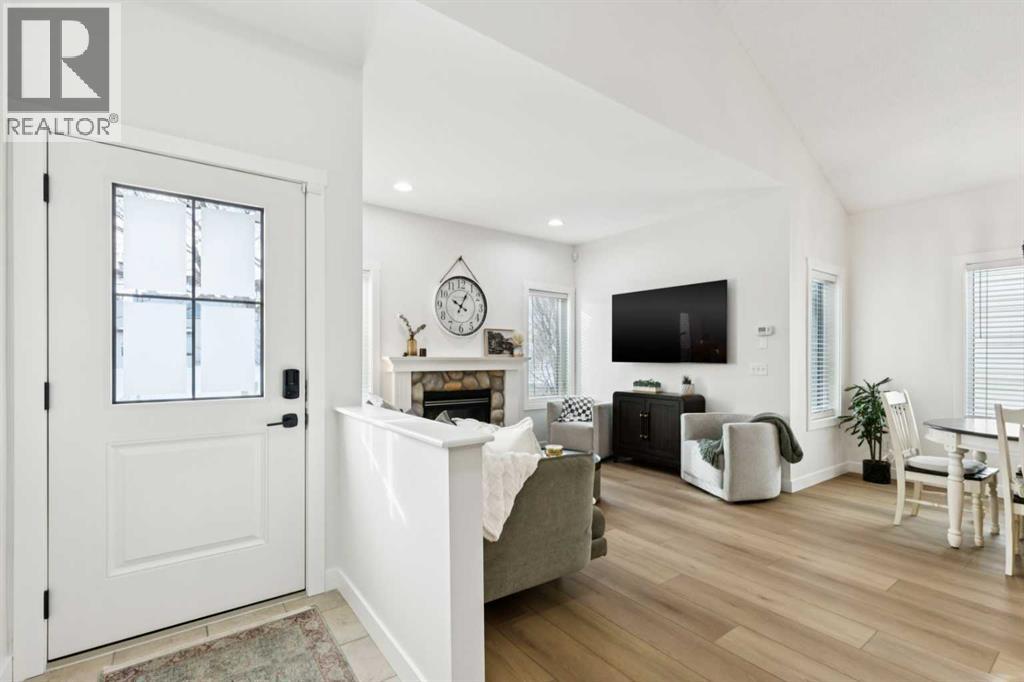 852 Everridge Drive SW