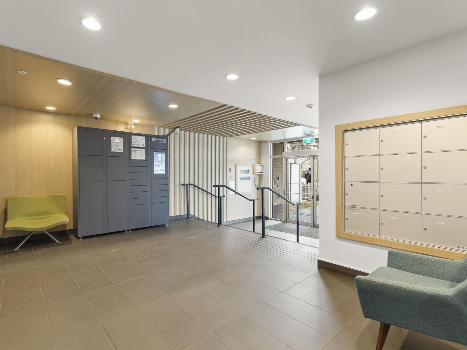 311 10581 140 STREET