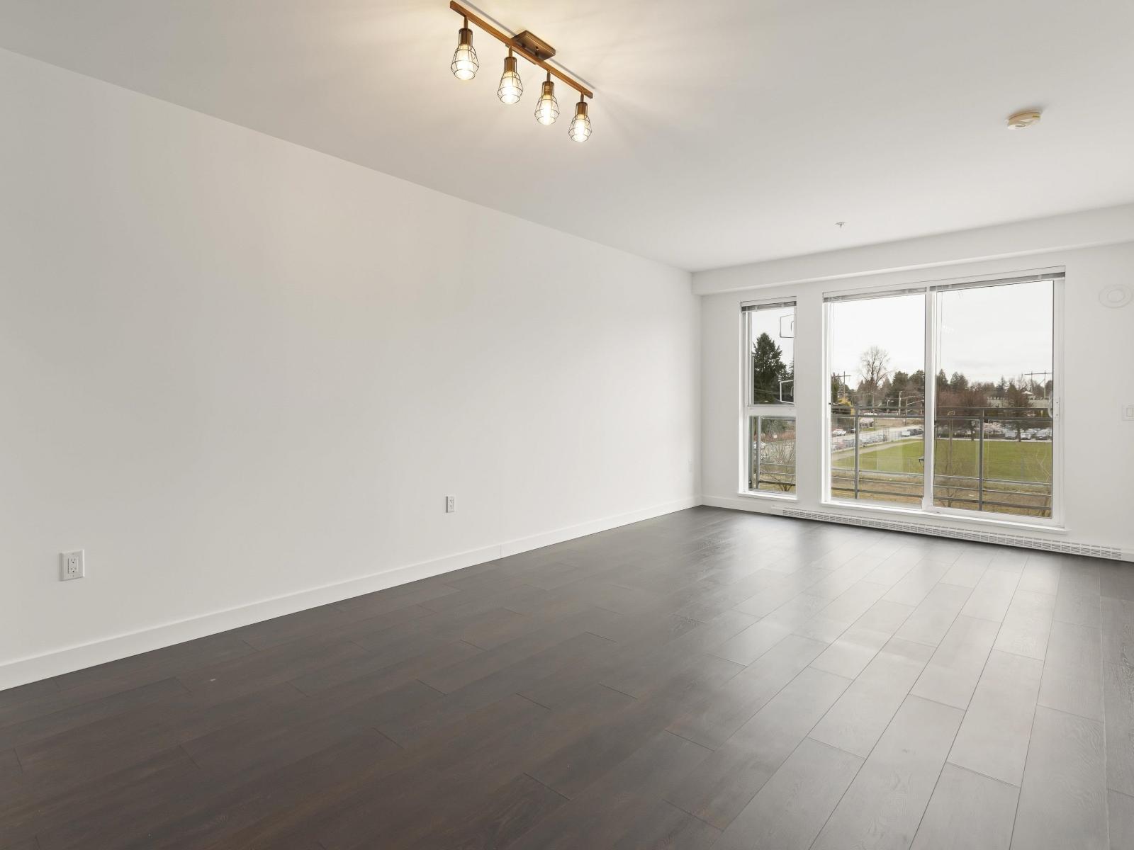 311 10581 140 STREET