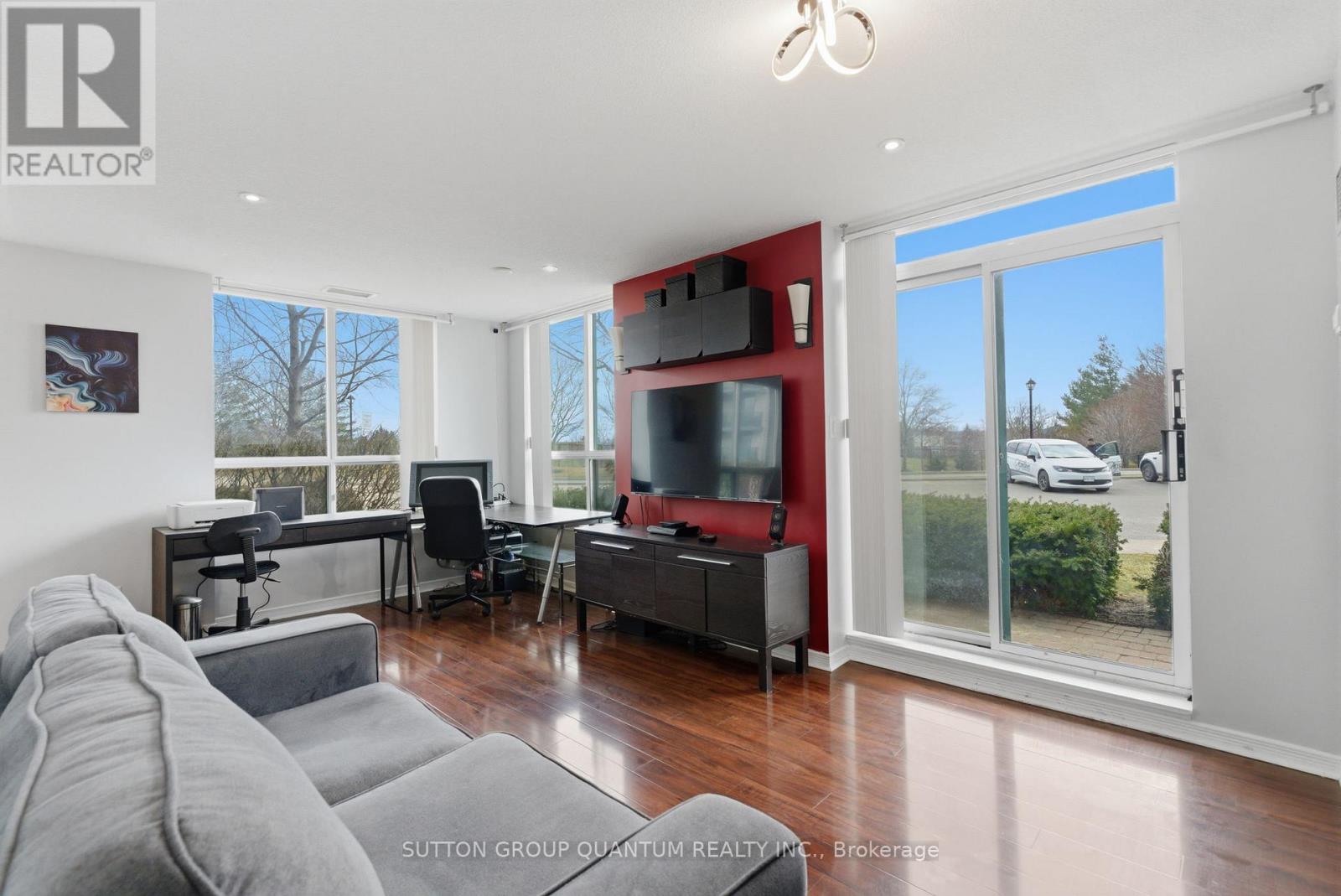 104 - 4889 KIMBERMOUNT AVENUE