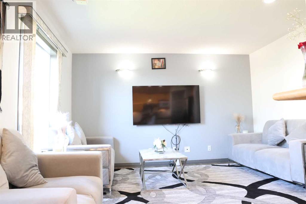 266 Martha's Manor NE