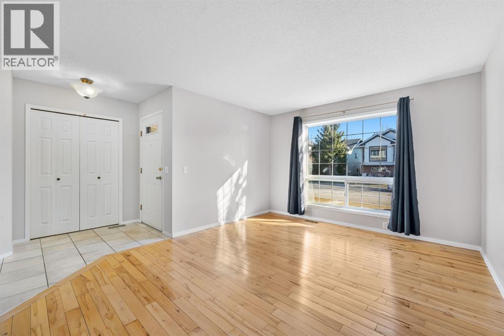 45 Country Hills Crescent NW