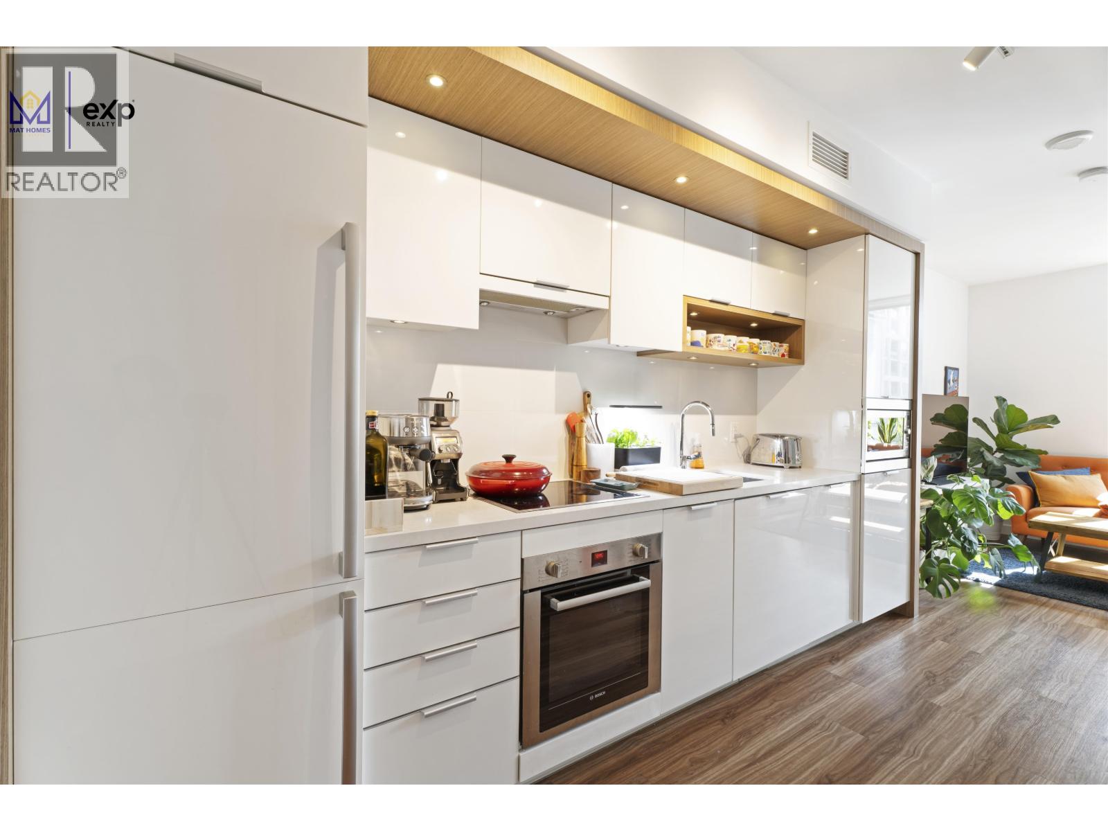 406 1661 QUEBEC STREET