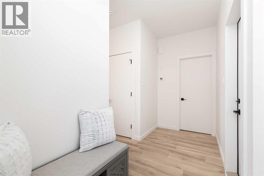 1180 Coalbrook Place W