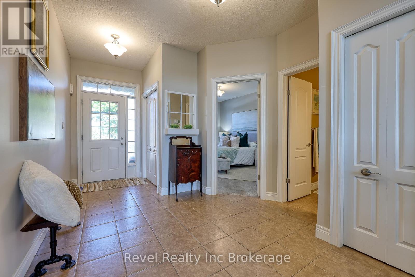 764 GARDEN COURT CRESCENT