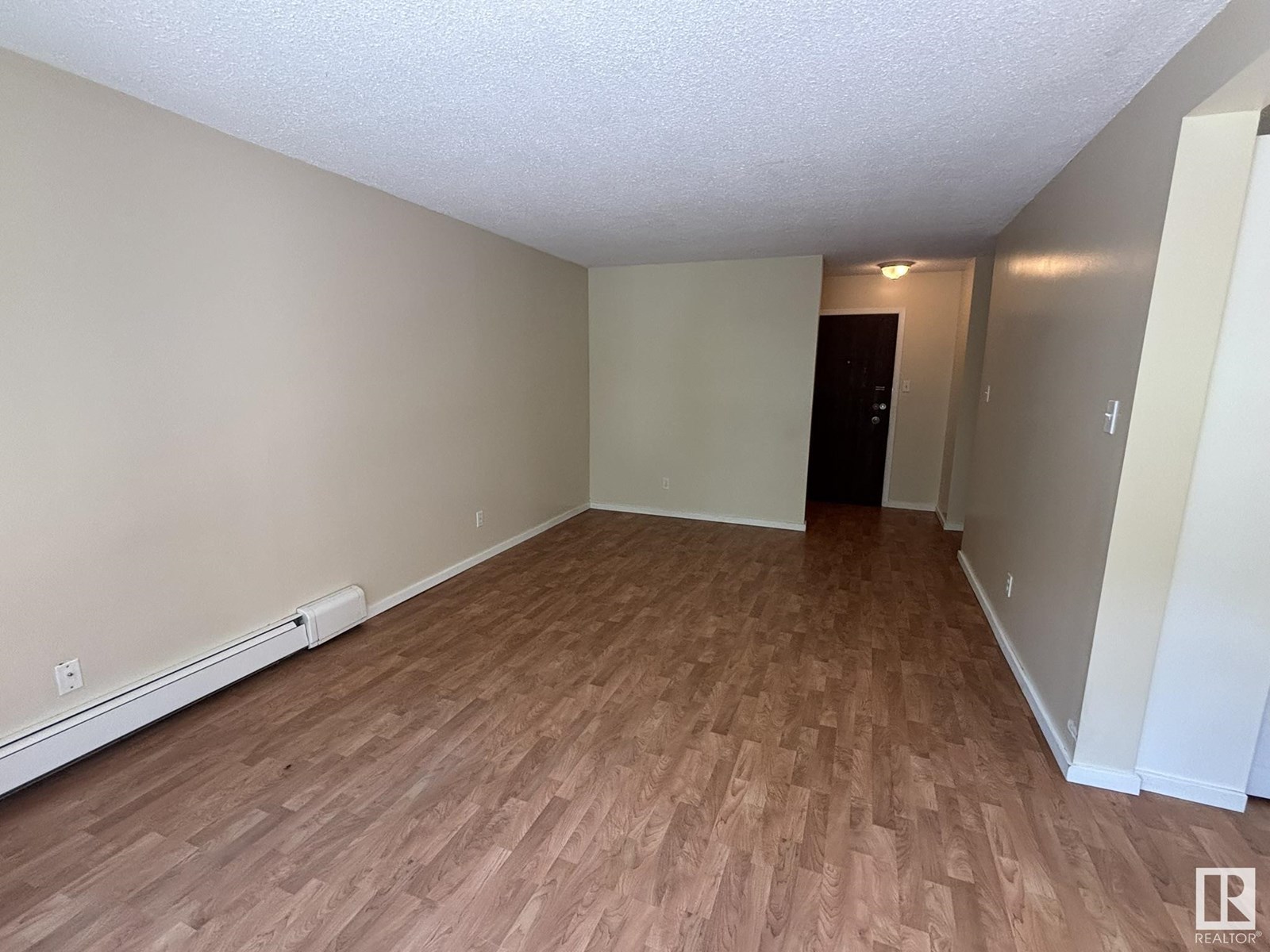 #301 11308 108 AV NW NW