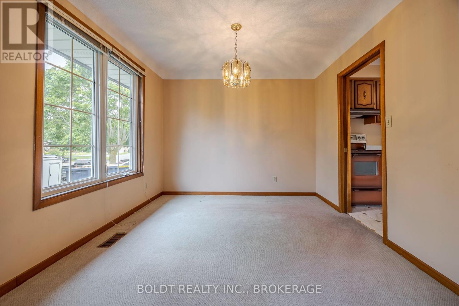 22 SHADE TREE CRESCENT