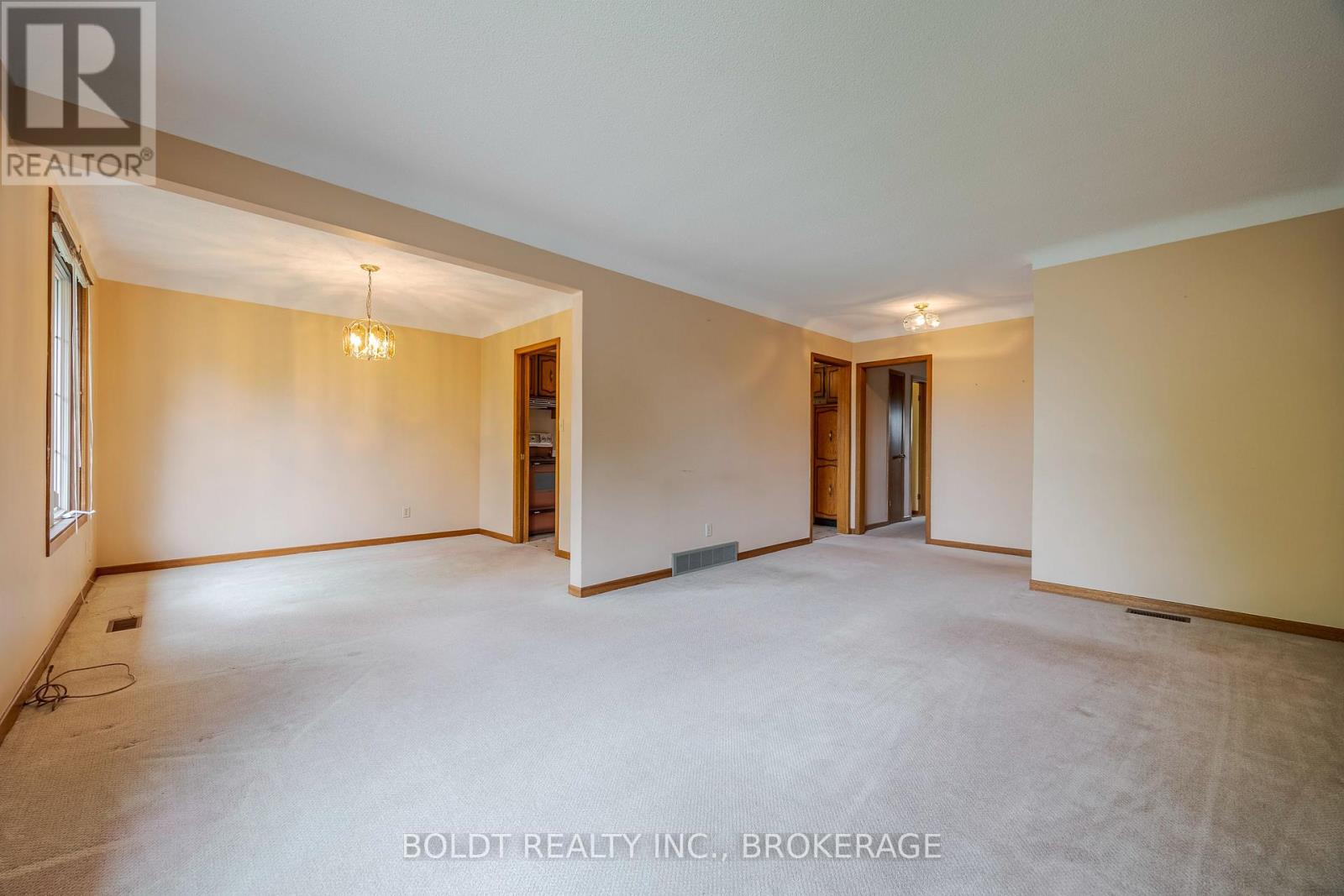 22 SHADE TREE CRESCENT