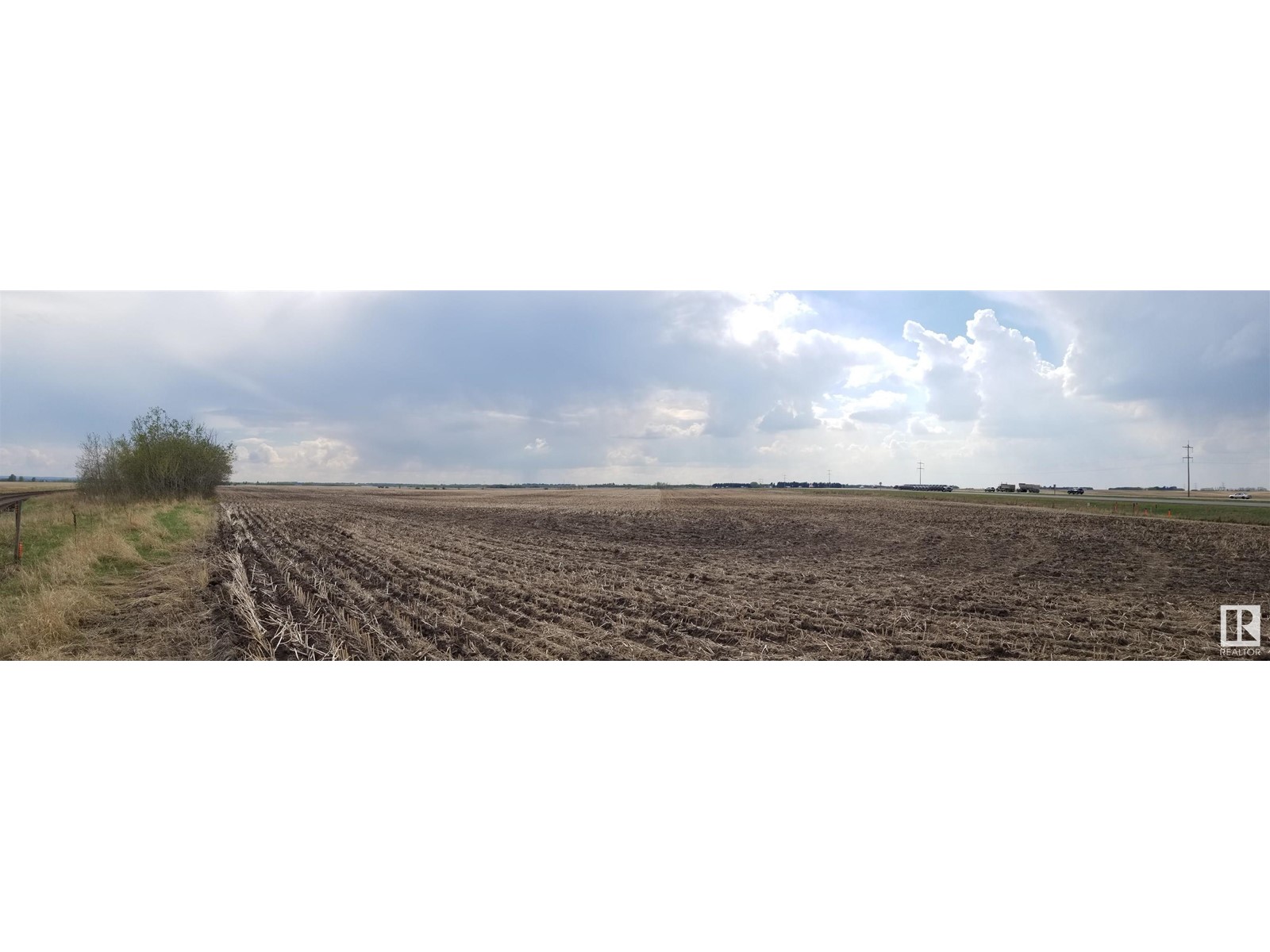 2503 227 AV NW NW