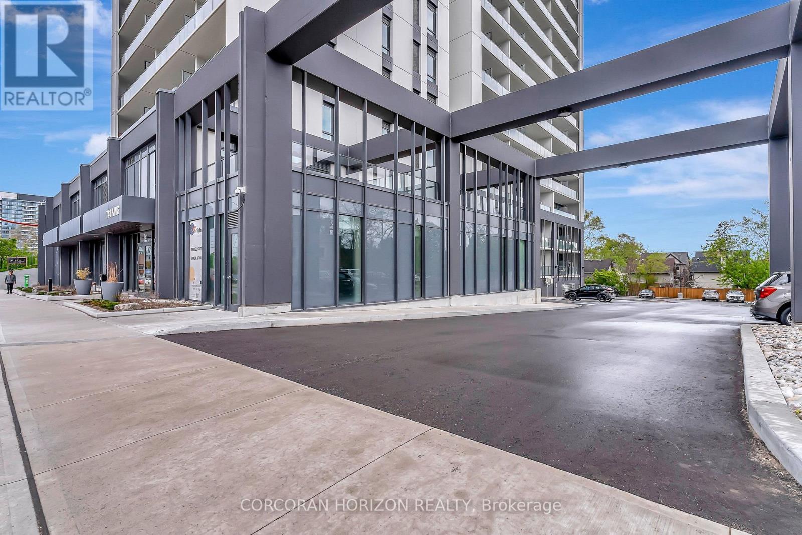 1708 - 741 KING STREET W